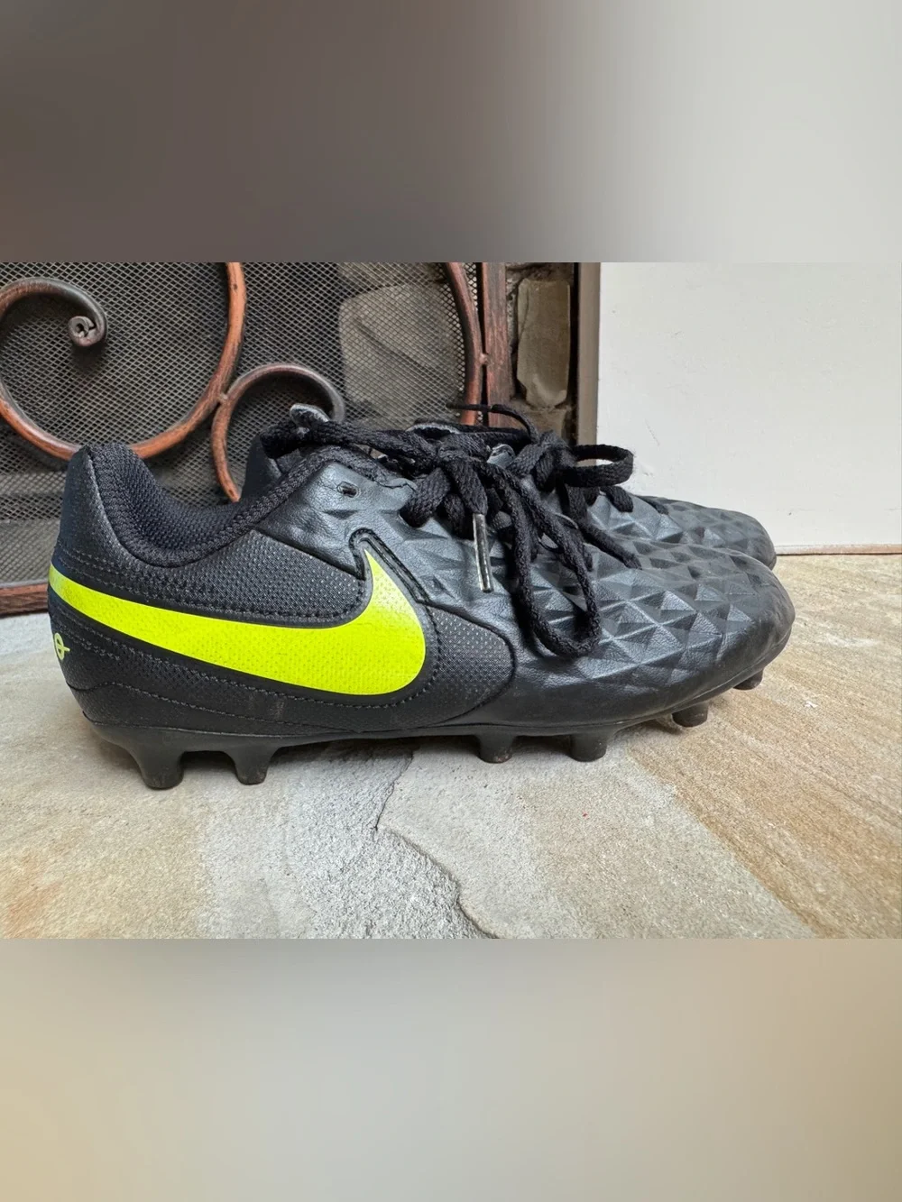 Nike Tiempo Boy Girl Soccer Cleats Shoes, Size Youth 12C